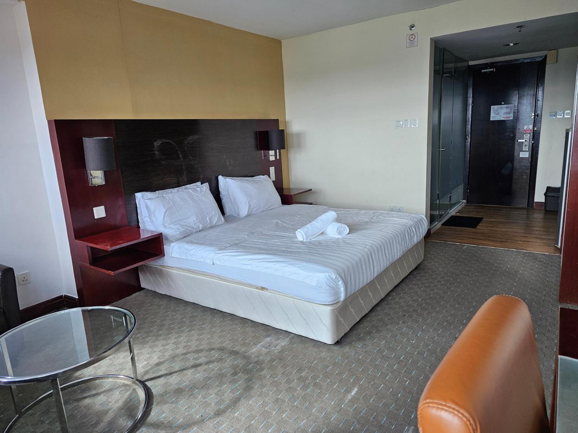 Kota Kinabalu City Ensuite At Scsp Ming Garden Exterior photo